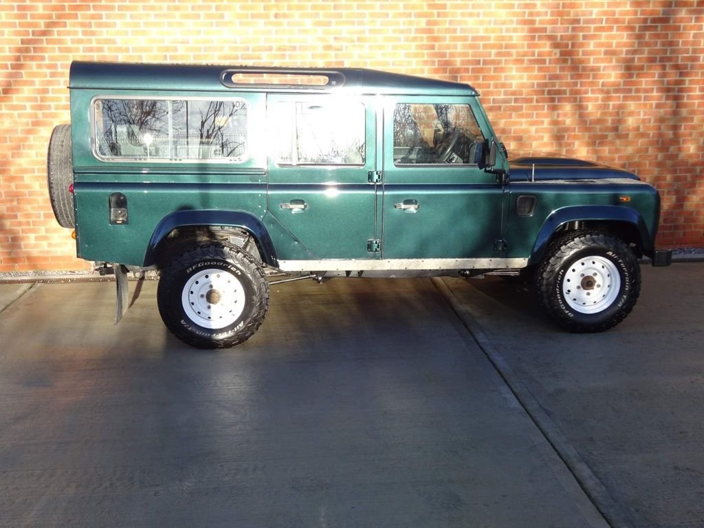 Used Land Rover Defender 2016 for sale - 76202839: Photo 2