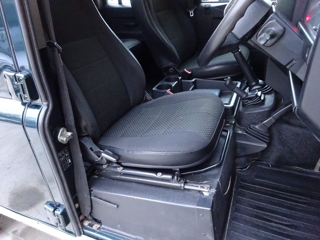 Used Land Rover Defender 2016 for sale - 76202839: Photo 20