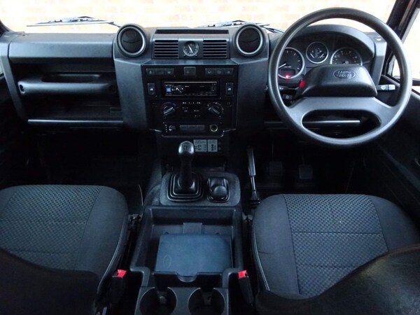 Used Land Rover Defender 2016 for sale - 76202839: Photo 25