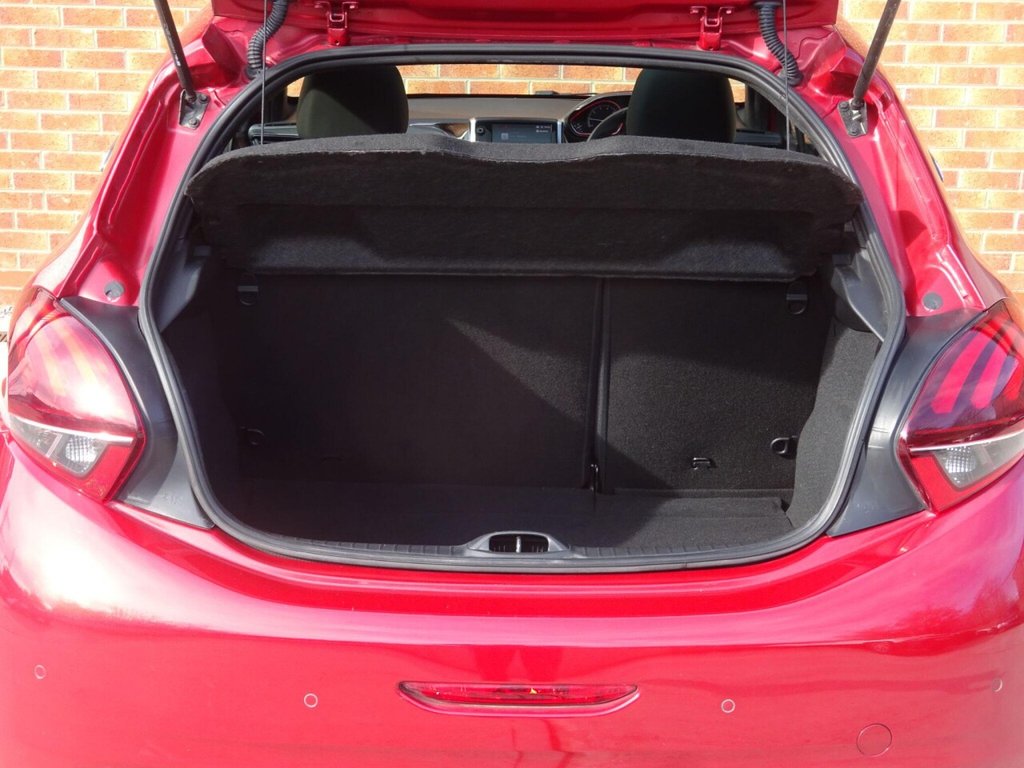 Used Peugeot 208 2018 for sale - 78158436: Photo 32