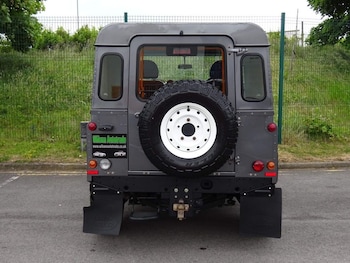 Used Land Rover Defender 2016 for sale - 75444560: Photo