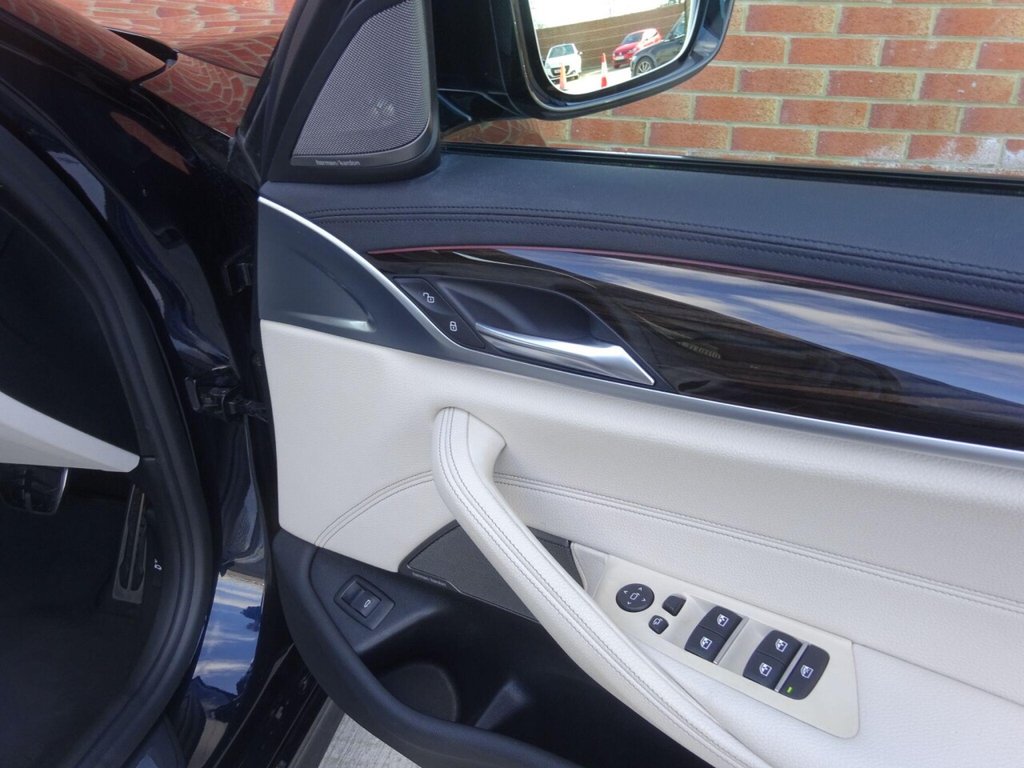 Used BMW 5 Series 2017 for sale - 77891223: Photo 28