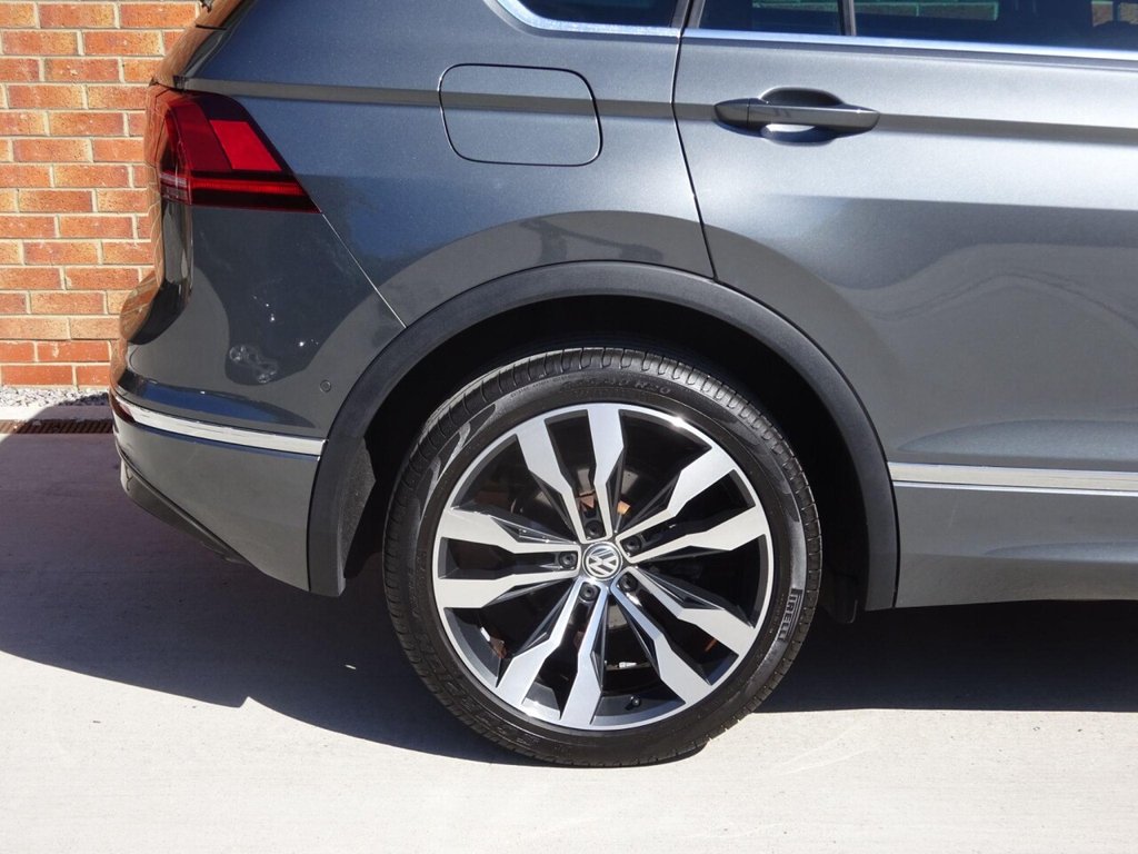 Used Volkswagen Tiguan 2020 for sale - 76098131: Photo 12