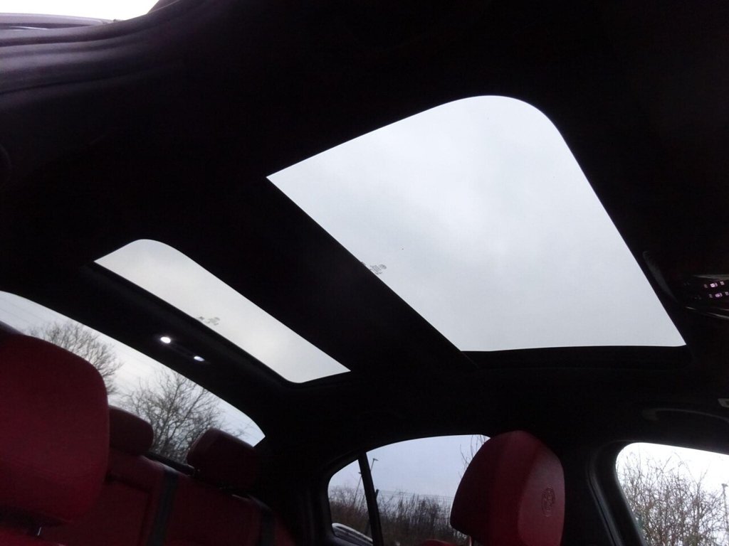 Used Alfa Romeo Giulia 2023 for sale - 77372887: Photo 14