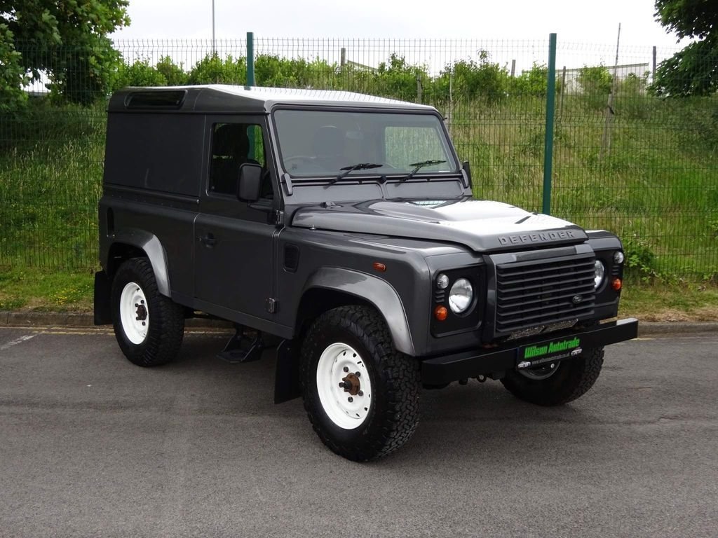 Used Land Rover Defender 2016 for sale - 76202841: Photo 1