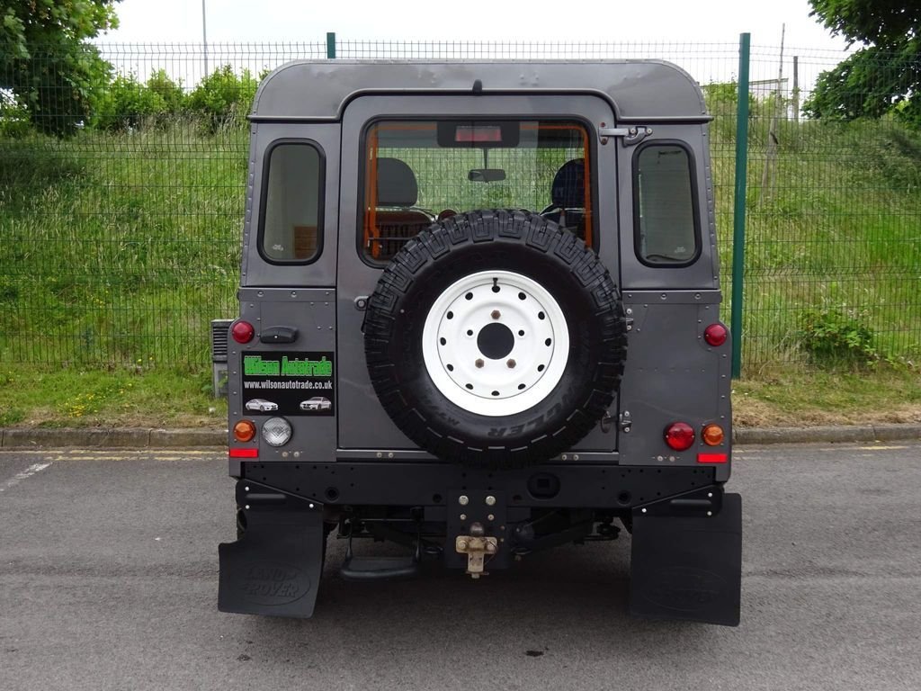 Used Land Rover Defender 2016 for sale - 76202841: Photo 4