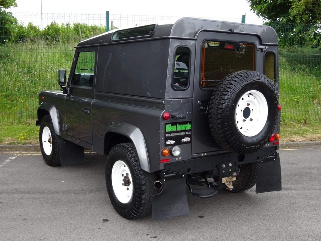 Used Land Rover Defender 2016 for sale - 76202841: Photo 5