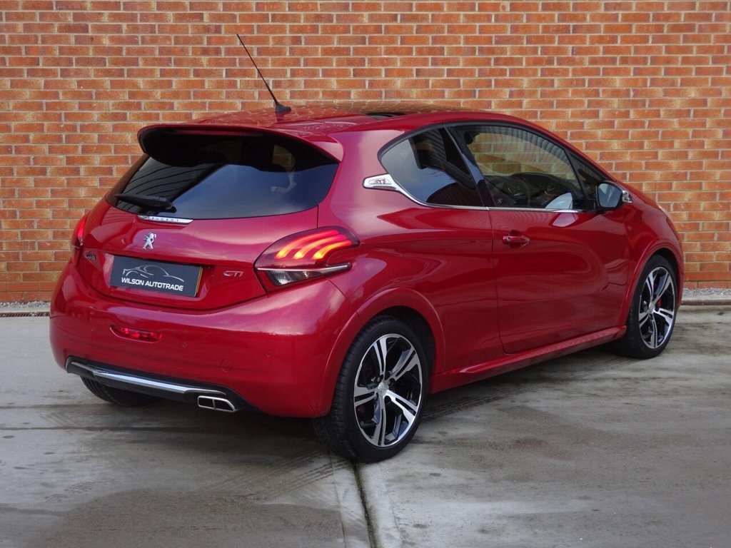 Used Peugeot 208 2017 for sale - 77263322: Photo 4