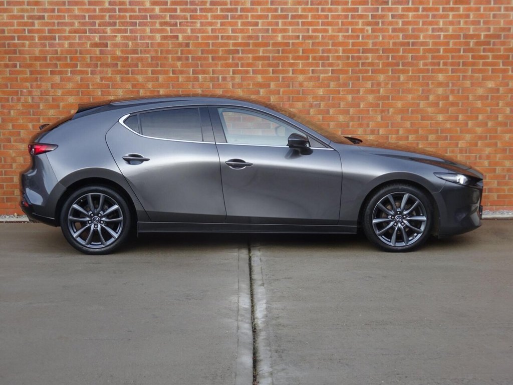 Used Mazda Mazda3 2019 for sale - 76595973: Photo 3