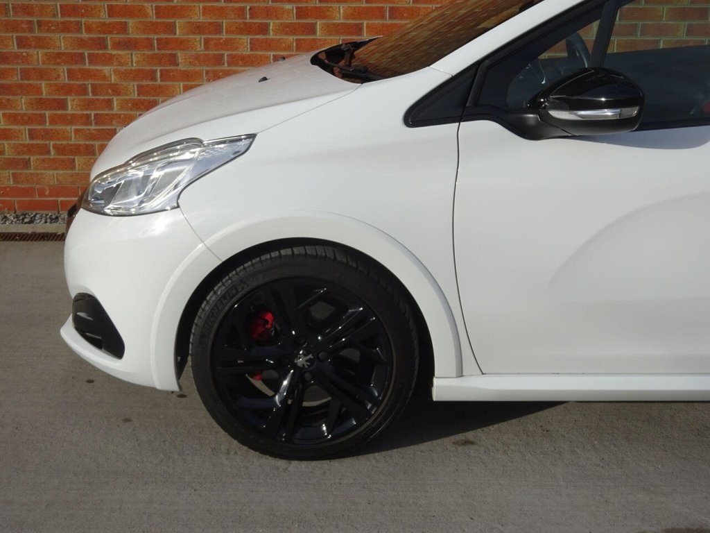 Used Peugeot 208 2018 for sale - 77850129: Photo 11