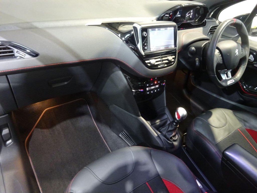 Used Peugeot 208 2018 for sale - 77850129: Photo 18