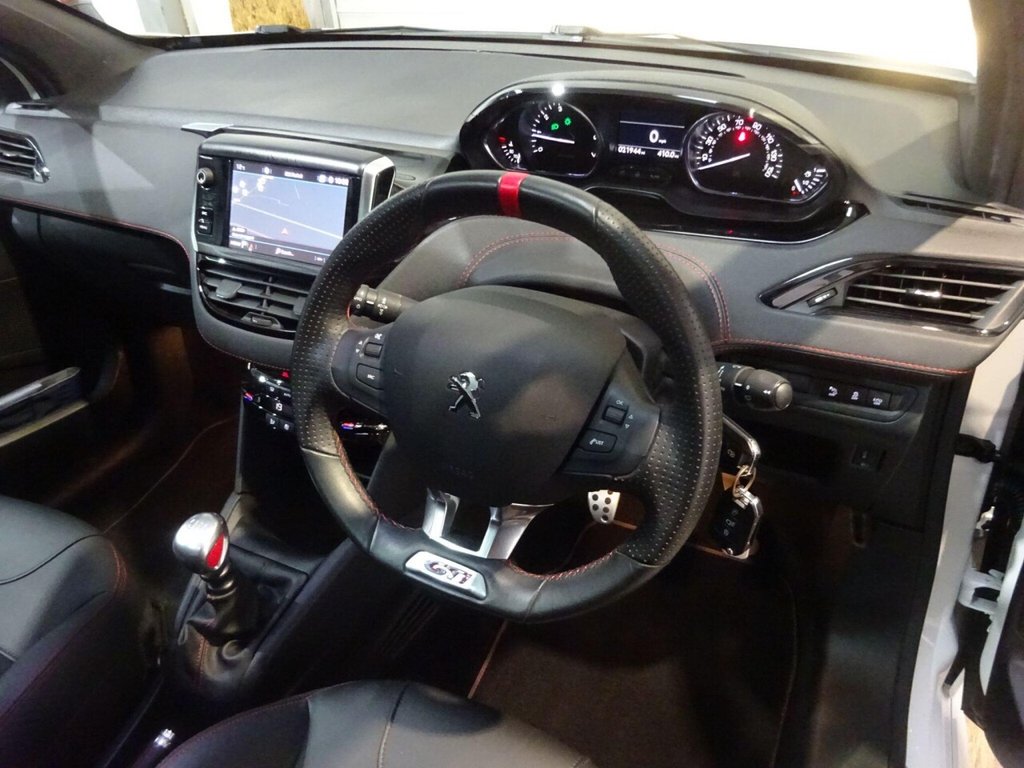 Used Peugeot 208 2018 for sale - 77850129: Photo 24