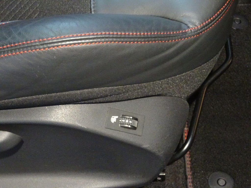 Used Peugeot 208 2018 for sale - 77850129: Photo 30