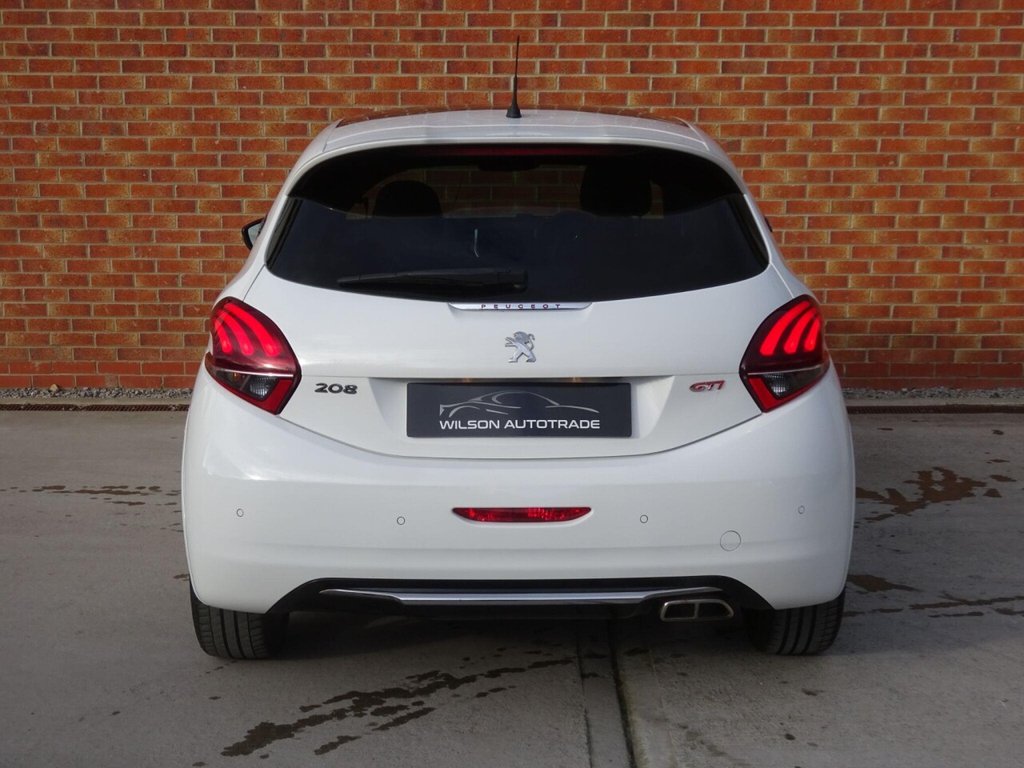 Used Peugeot 208 2018 for sale - 77850129: Photo 5