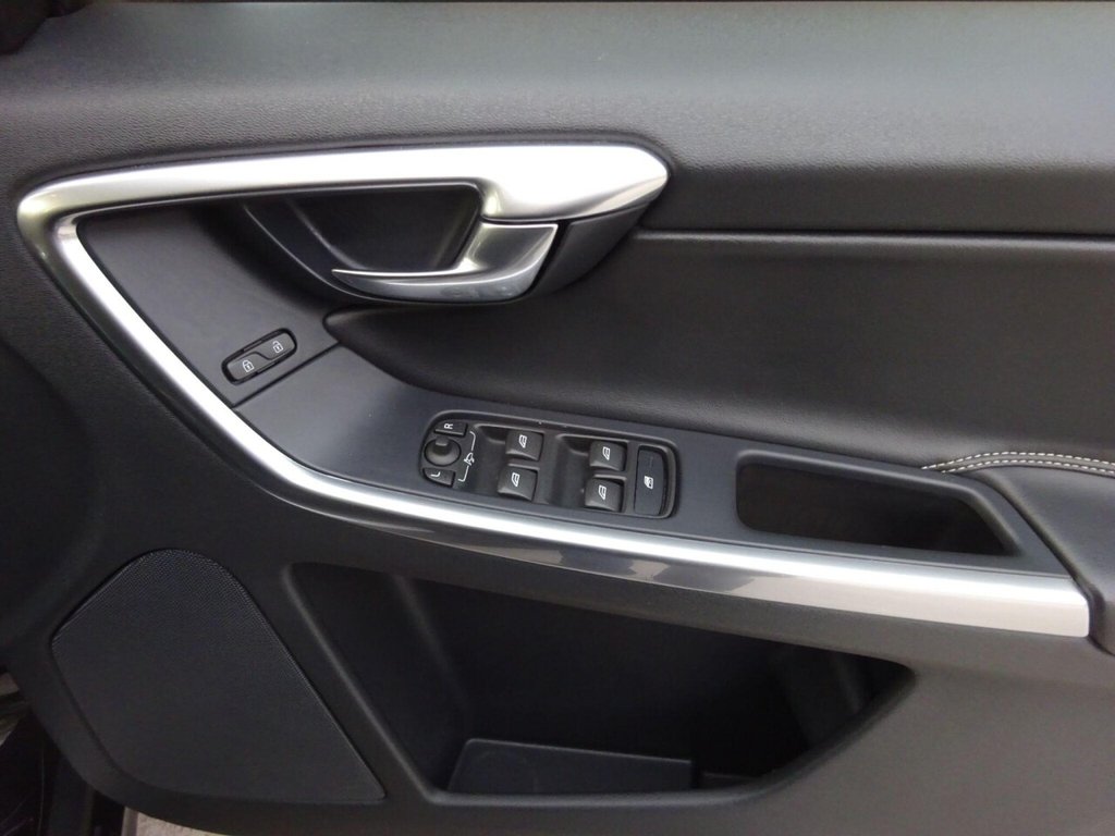 Used Volvo XC60 2016 for sale - 77614266: Photo 30