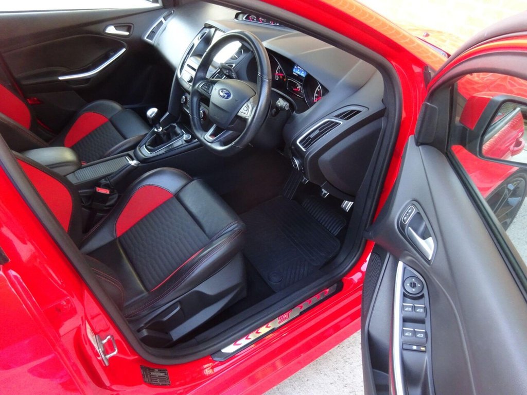 Used Ford Focus 2017 for sale - 76868109: Photo 14