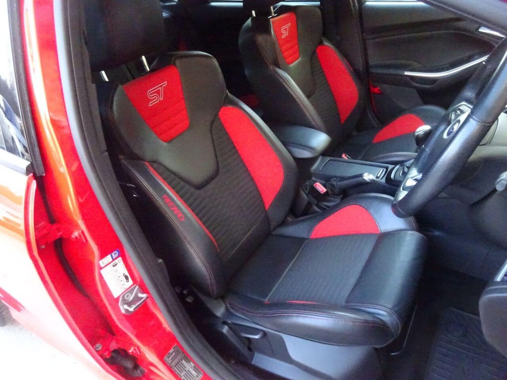 Used Ford Focus 2017 for sale - 76868109: Photo 15