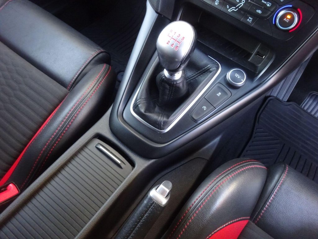 Used Ford Focus 2017 for sale - 76868109: Photo 22