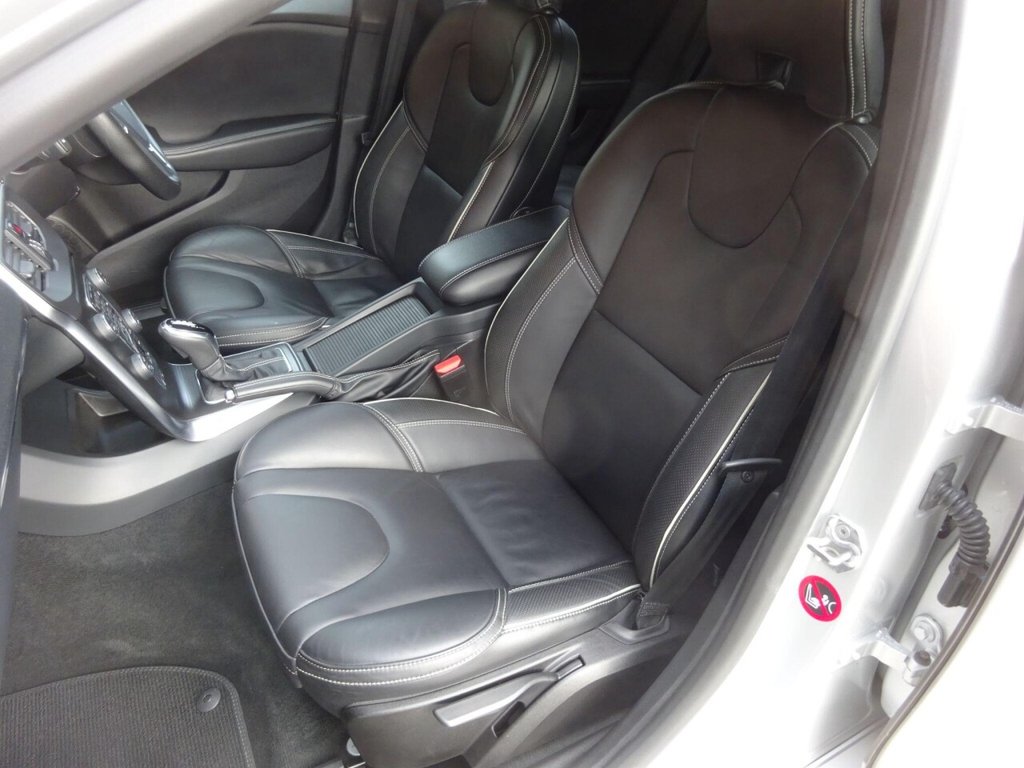 Used Volvo V40 2018 for sale - 75998882: Photo 19