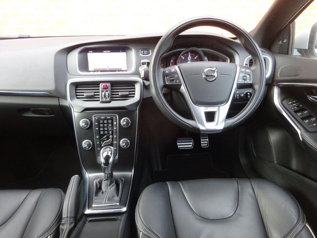 Used Volvo V40 2018 for sale - 75998882: Photo 21