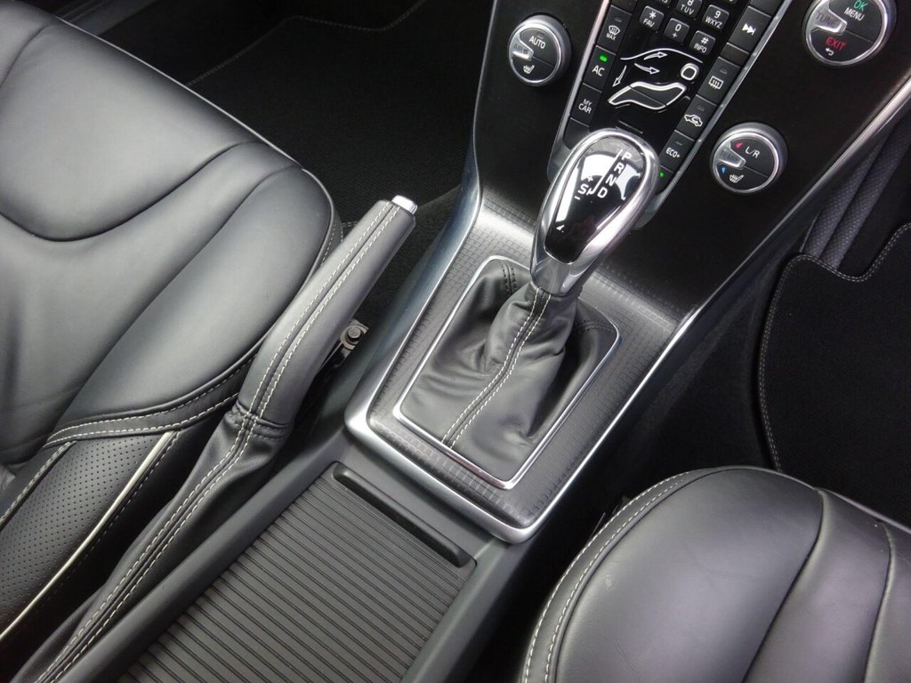 Used Volvo V40 2018 for sale - 75998882: Photo 22