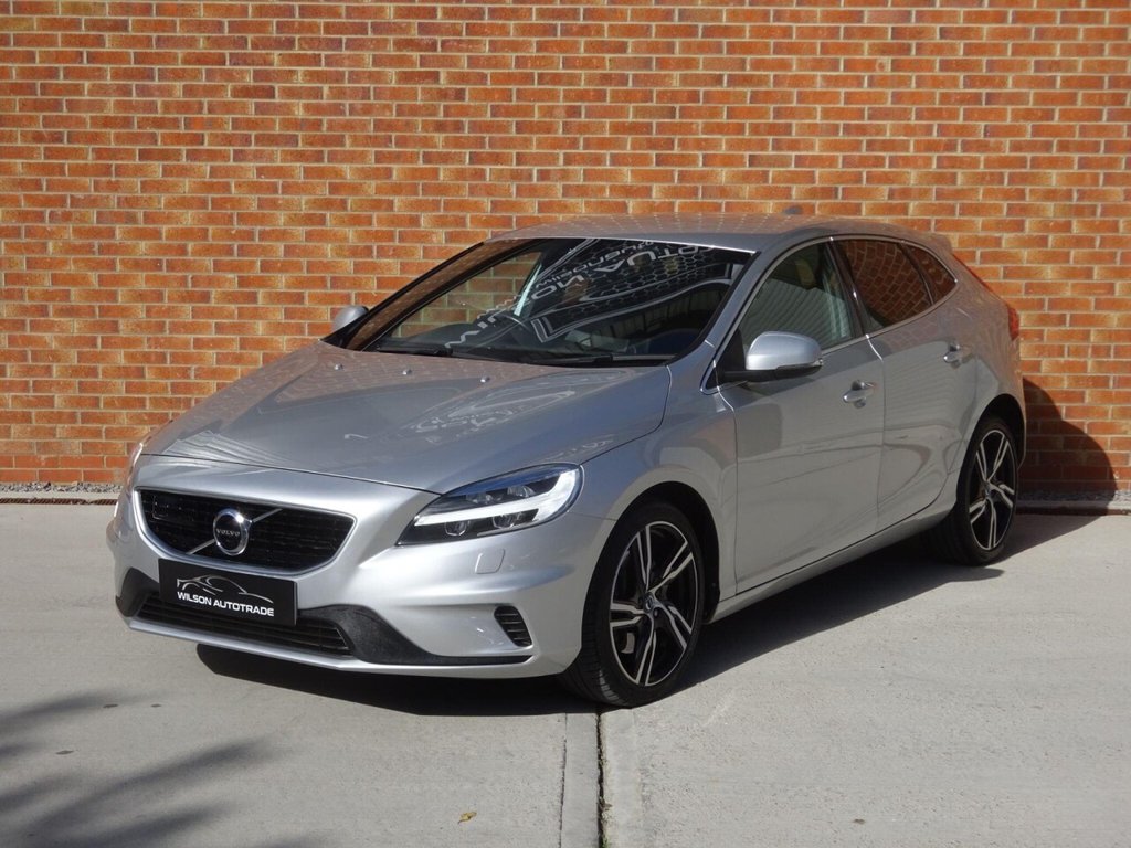 Used Volvo V40 2018 for sale - 75998882: Photo 8