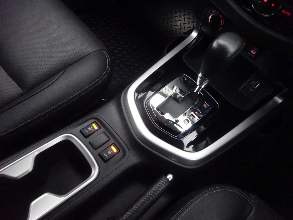 Used Nissan Navara 2021 for sale - 76711414: Photo 23