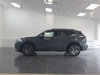 Used Volkswagen Tiguan 2024 for sale - 75209208: Photo