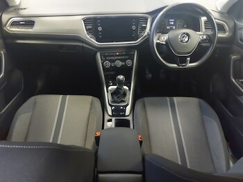Used Volkswagen T-Roc 2020 for sale - 77822834: Photo