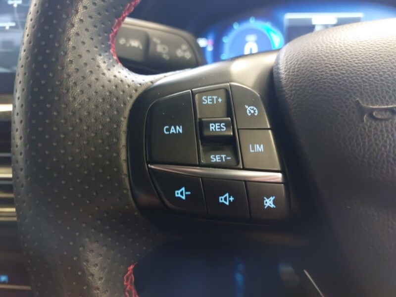 Used Ford Focus 2022 for sale - 76108269: Photo 12