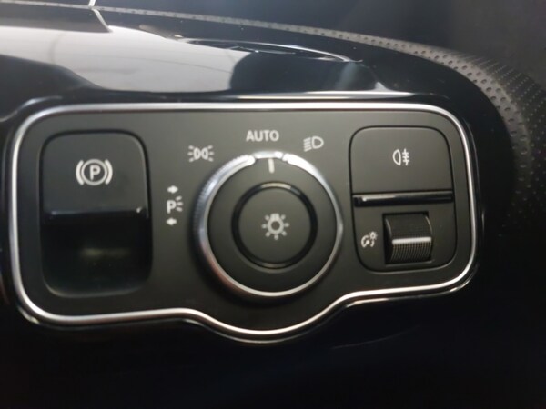 Used Mercedes-Benz A-Class 2019 for sale - 76213209: Photo 16