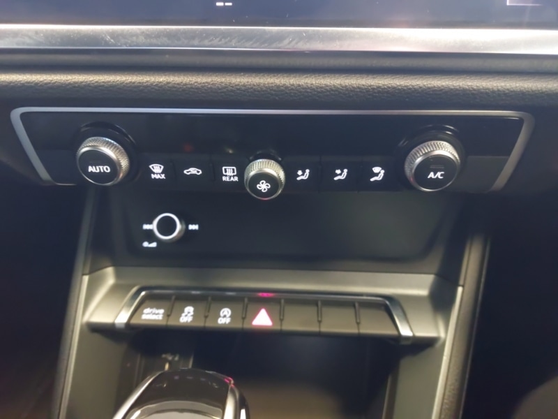 Used Audi Q3 2019 for sale - 77284644: Photo 15