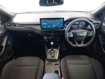 Used Ford Focus 2024 for sale - 76294017: Photo 2