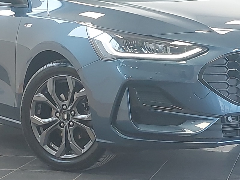 Used Ford Focus 2022 for sale - 76052677: Photo 9