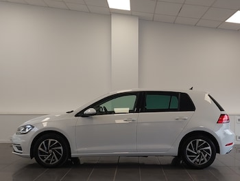 Used Volkswagen Golf 2020 for sale - 75633883: Photo