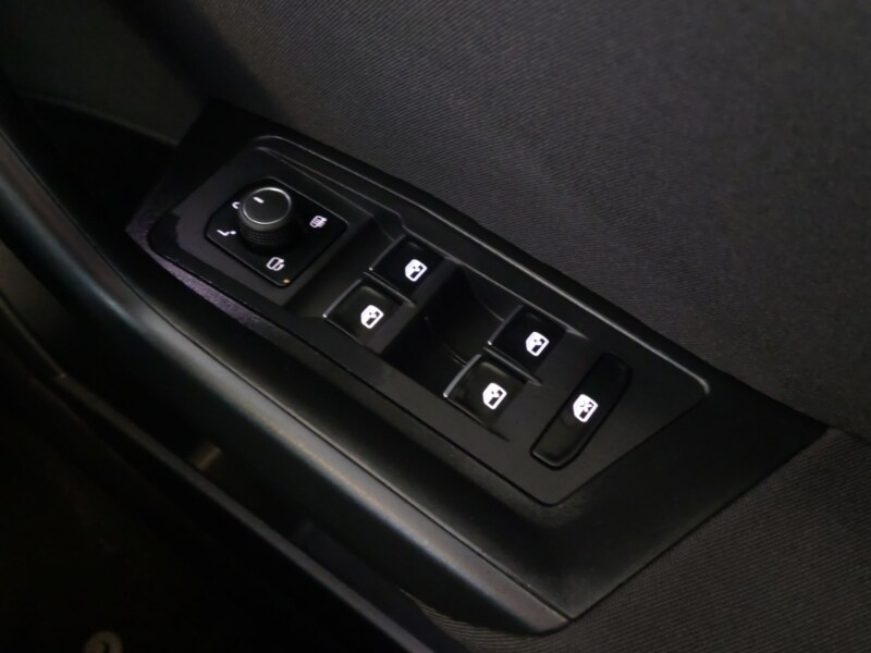 Used Volkswagen T-Roc 2020 for sale - 77896893: Photo 13