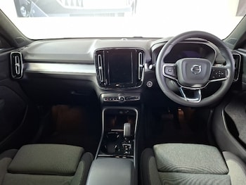 Used Volvo XC40 2023 for sale - 79489367: Photo