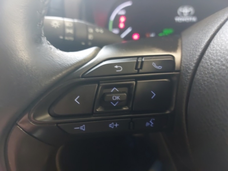 Used Toyota Yaris Cross 2022 for sale - 76325475: Photo 12