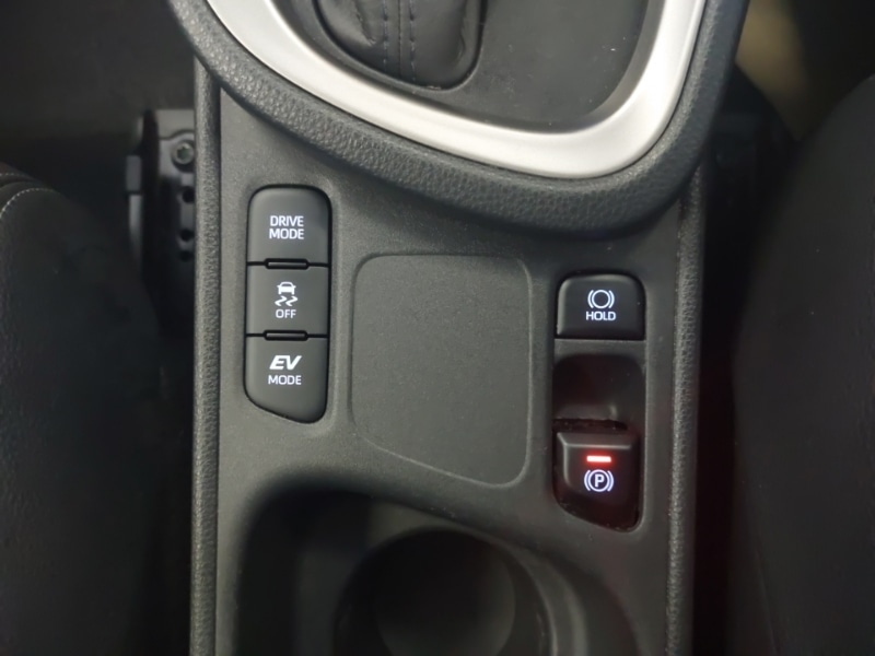 Used Toyota Yaris Cross 2022 for sale - 76325475: Photo 18