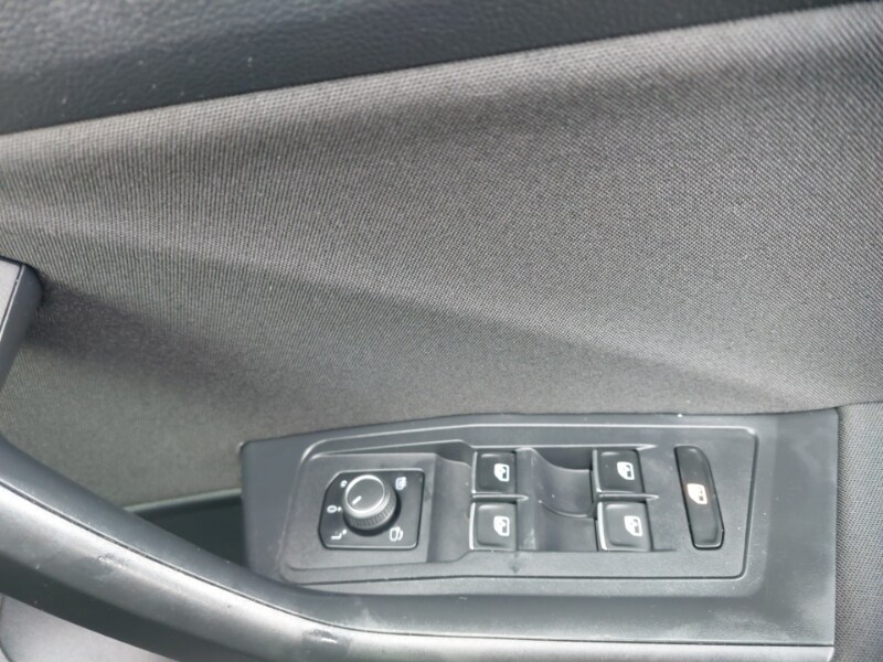 Used Volkswagen T-Roc 2021 for sale - 76464957: Photo 10