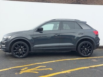 Used Volkswagen T-Roc 2021 for sale - 76464957: Photo