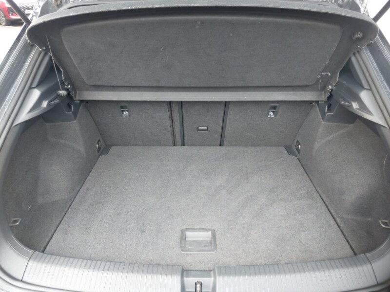 Used Volkswagen T-Roc 2021 for sale - 76464957: Photo 8