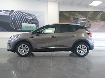 Used Renault Captur 2020 for sale - 77999477: Photo