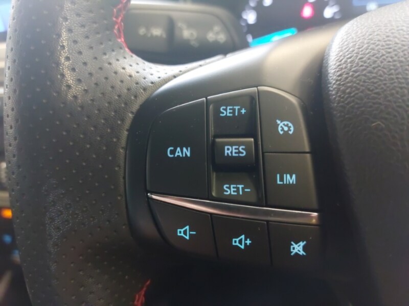 Used Ford Focus 2022 for sale - 77896888: Photo 12