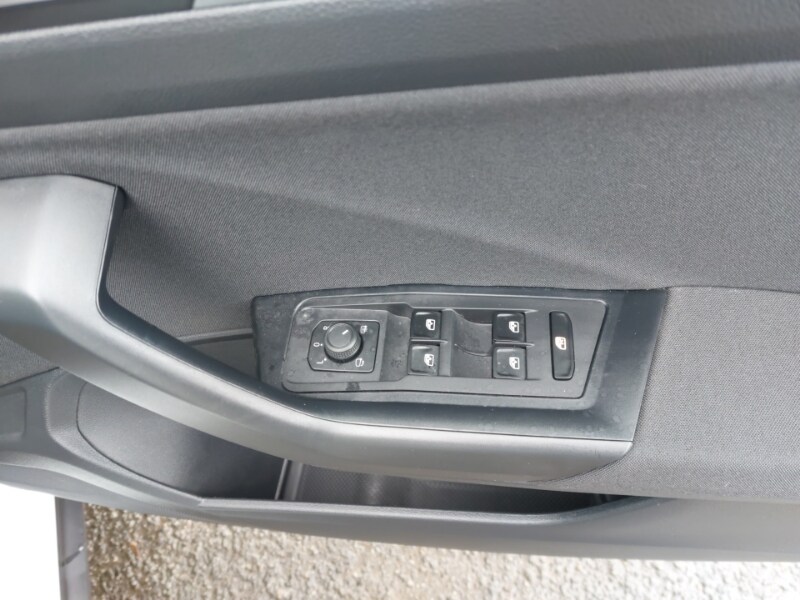 Used Volkswagen T-Roc 2022 for sale - 76556369: Photo 12