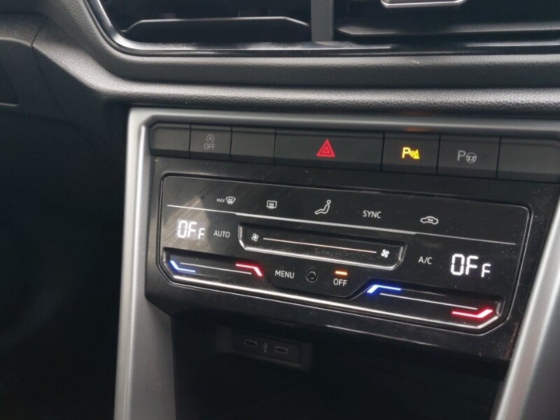 Used Volkswagen T-Roc 2022 for sale - 76556369: Photo 16