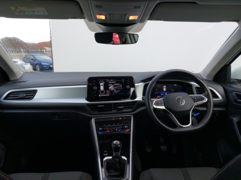 Used Volkswagen T-Roc 2022 for sale - 76556369: Photo 2