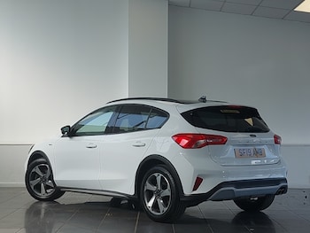 Used Ford Focus 2019 for sale - 75622337: Photo