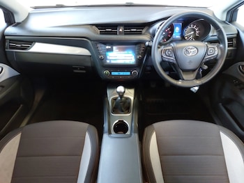 Used Toyota Avensis 2018 for sale - 77921935: Photo