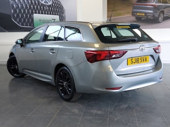 Used Toyota Avensis 2018 for sale - 77921935: Photo